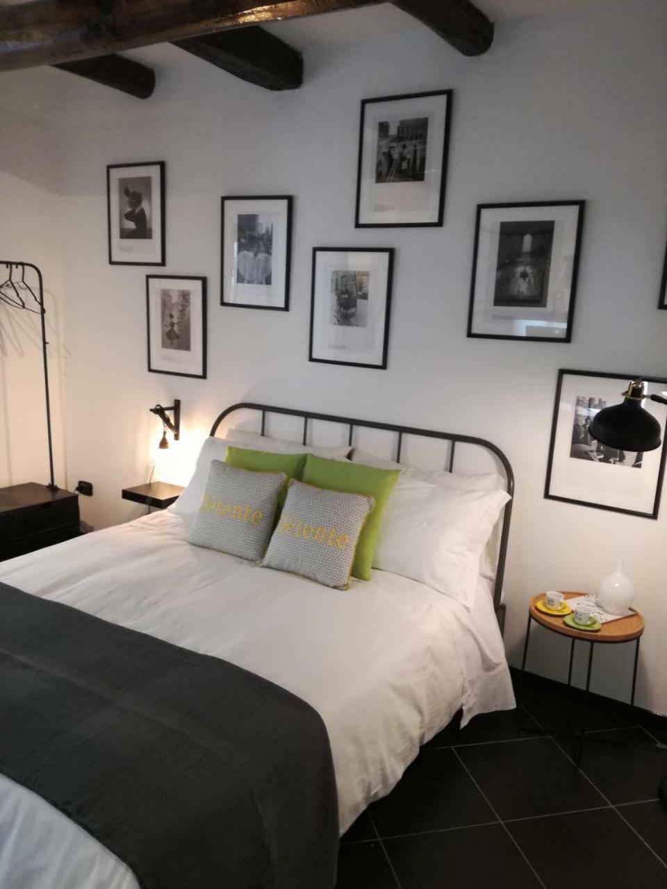 Futura Retro Hotel ซาแลร์โน ภายนอก รูปภาพ