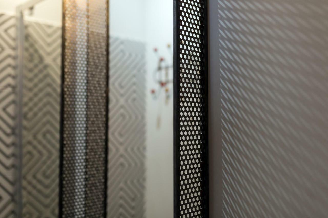 Futura Retro Hotel ซาแลร์โน ภายนอก รูปภาพ