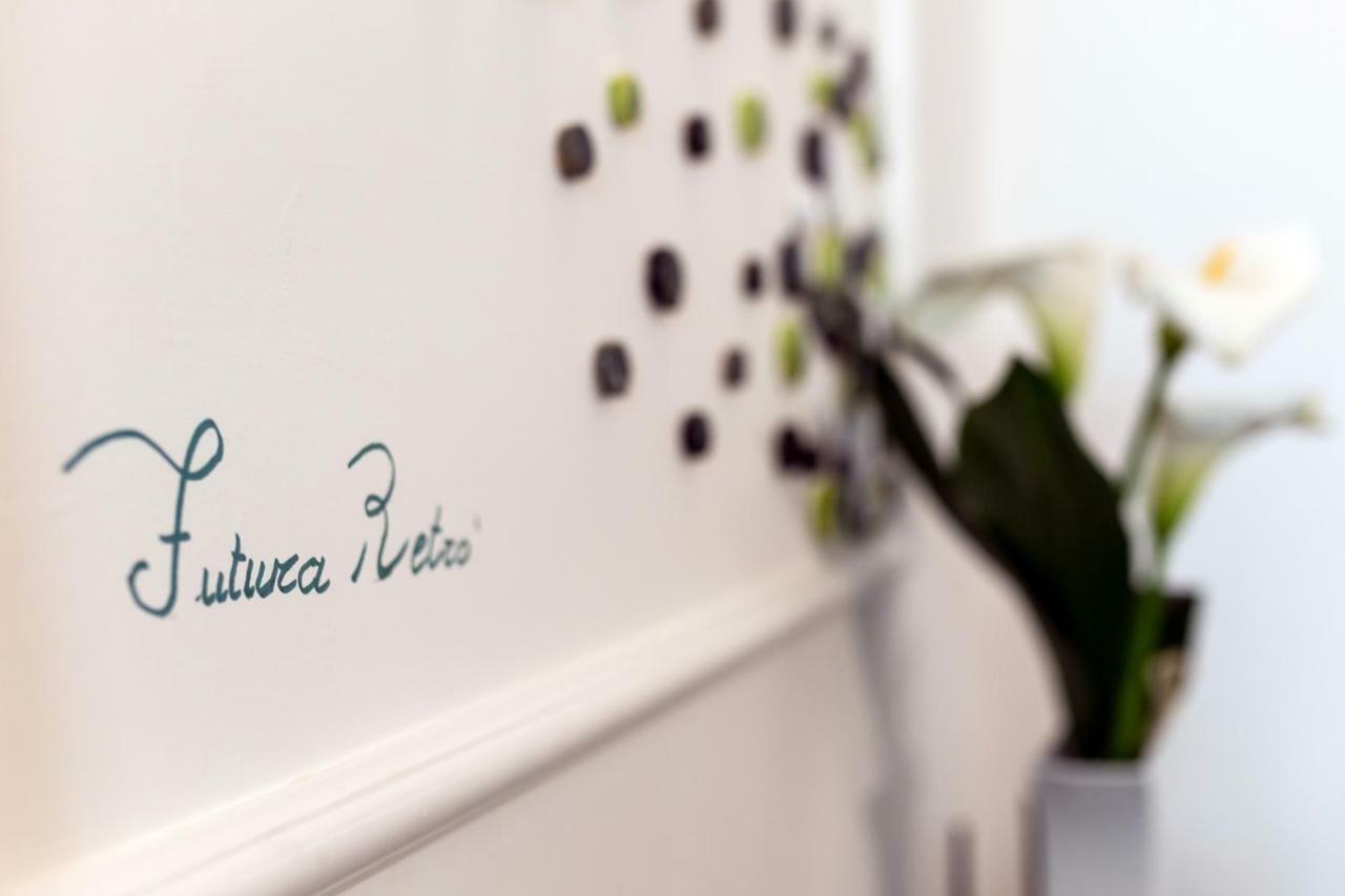 Futura Retro Hotel ซาแลร์โน ภายนอก รูปภาพ