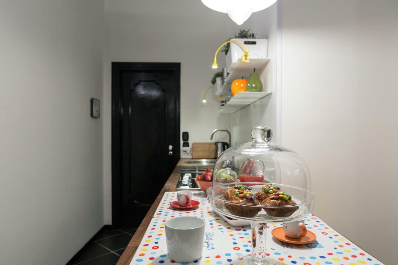 Futura Retro Hotel ซาแลร์โน ภายนอก รูปภาพ